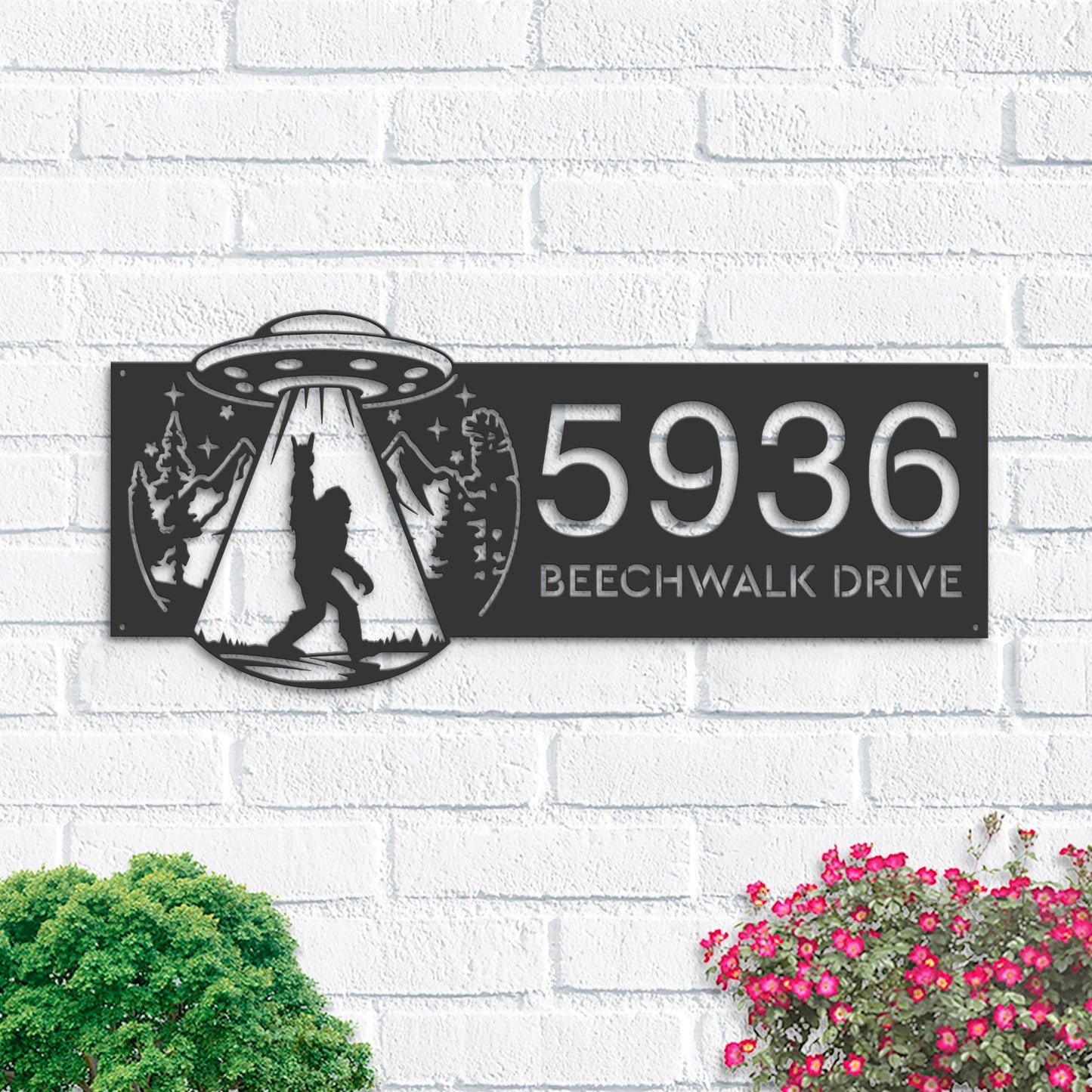 Personalized Bigfoot Sasquatch UFO Metal Address Sign House number Hanging Address Plaque Yard Sign Outdoor Sign Garden Stake